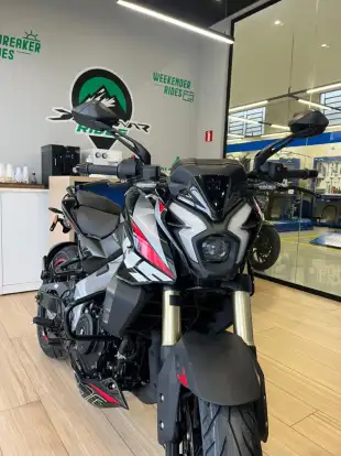 BAJAJ-DOMINAR NS400Z-2026