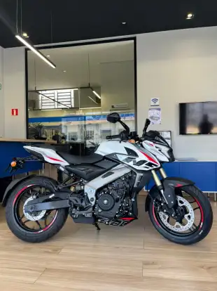 BAJAJ-DOMINAR NS400Z-2026