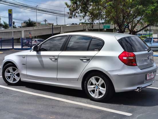 BMW-118i-2010