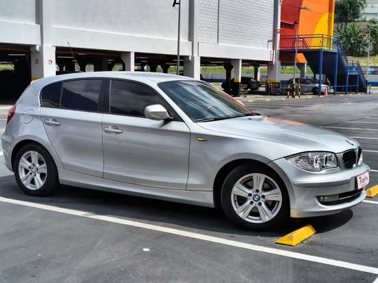 BMW-118i-2010