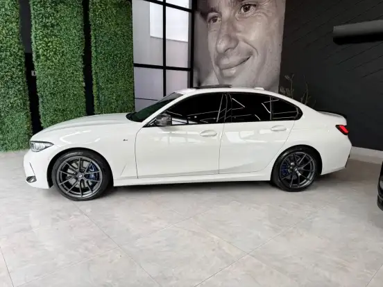 BMW-320i-2.0 16V TURBO FLEX M SPORT 10th ANNIVERSARY EDITION AUTOMÁTICO BMW-320i-2024