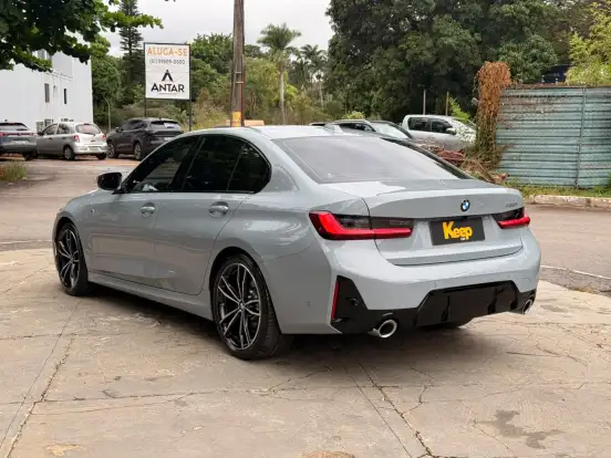 BMW-320i-2.0 16V TURBO FLEX M SPORT AUTOMÁTICO BMW-320i-2024