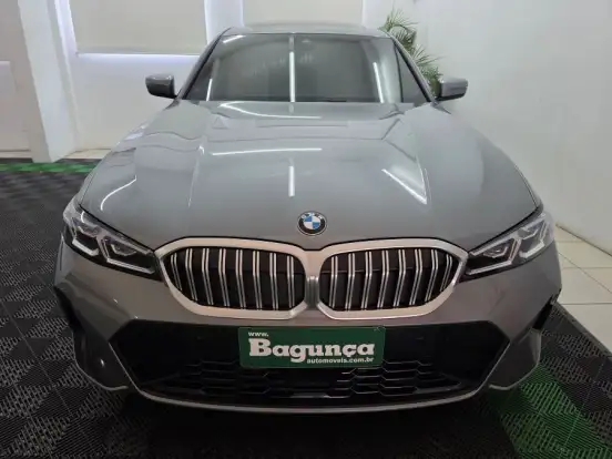 BMW-320i-2023