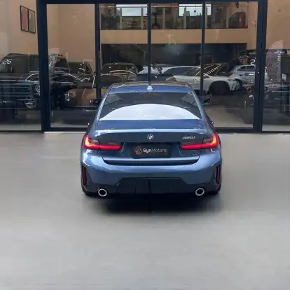 BMW-320i-2025