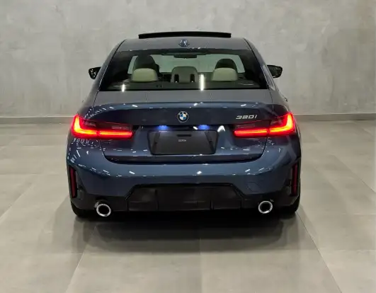 BMW-320i-2026