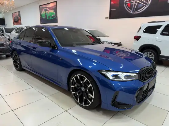 BMW-320i-2022