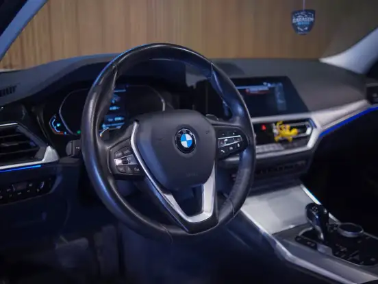 BMW-320i-2.0 16V TURBO GASOLINA GP AUTOMÁTICO BMW-320i-2020