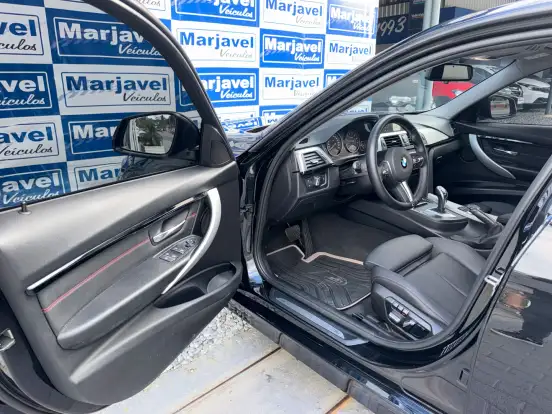 BMW-320i-2018