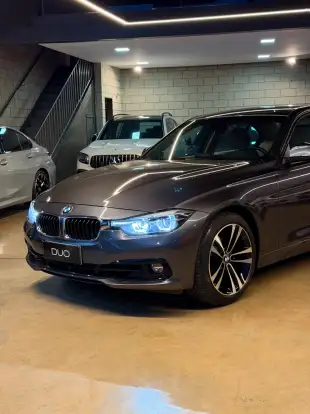 BMW-320i-2018