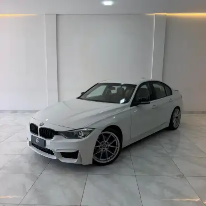 BMW-320i-2014