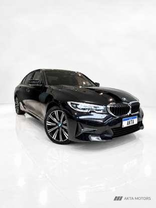 BMW-320i-2022