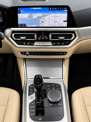 BMW-320i-2022