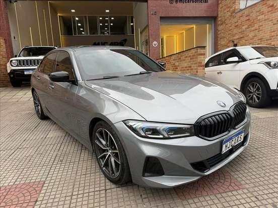 BMW-320i-2022