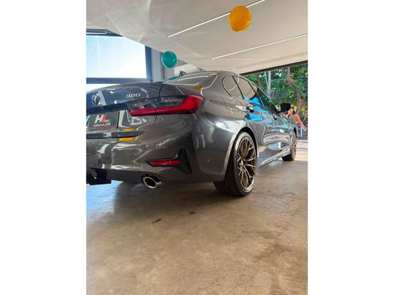 BMW-320i-2.0 16V TURBO GASOLINA GP AUTOMÁTICO BMW-320i-2020