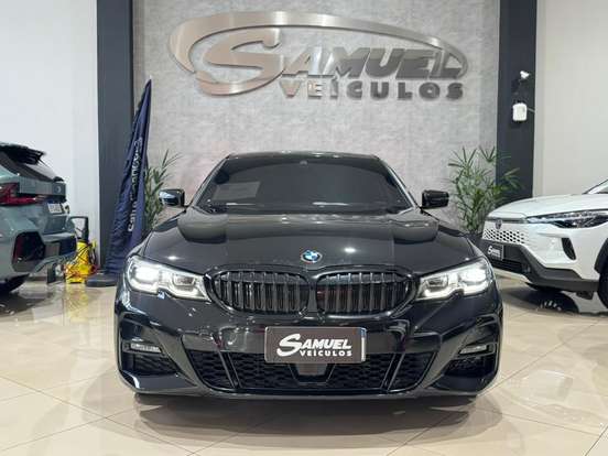 BMW-320i-2020