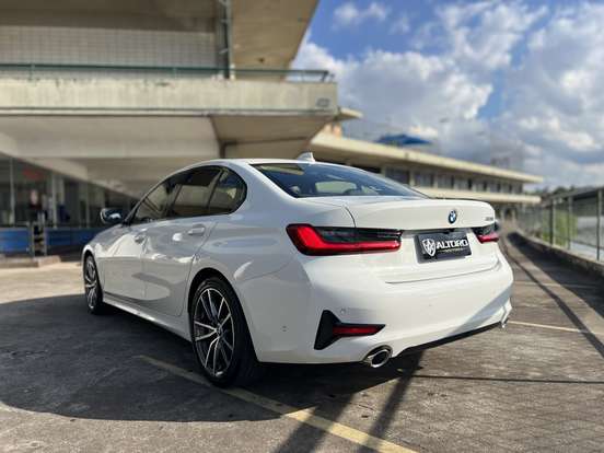 BMW-320i-2.0 16V TURBO GASOLINA SPORT AUTOMÁTICO BMW-320i-2020