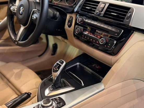 BMW-320i-2.0 M SPORT GP 16V TURBO ACTIVE FLEX 4P AUTOMÁTICO BMW-320i-2015