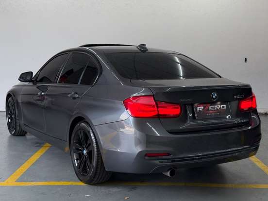 BMW-320i-2015