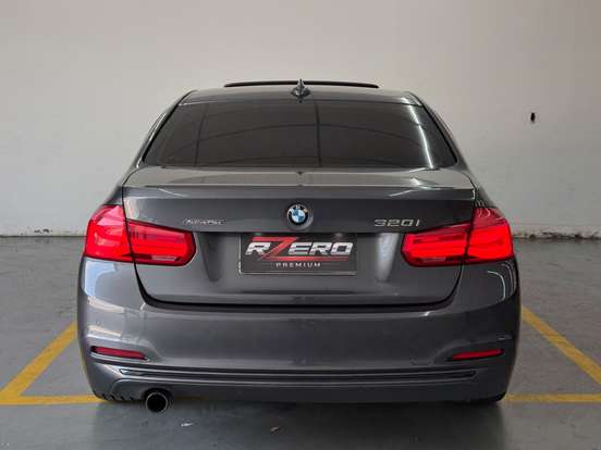 BMW-320i-2015