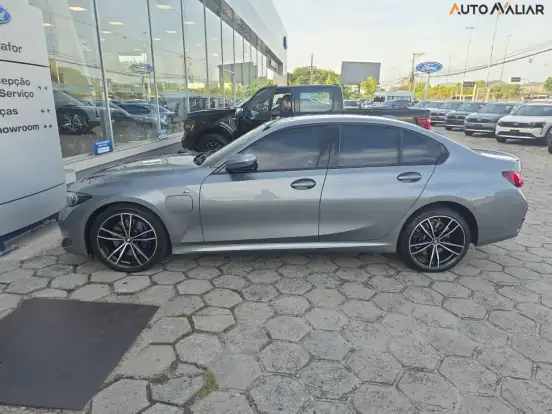 BMW-330e-2.0 16V TURBO HÍBRIDO M SPORT AUTOMÁTICO BMW-330e-2023