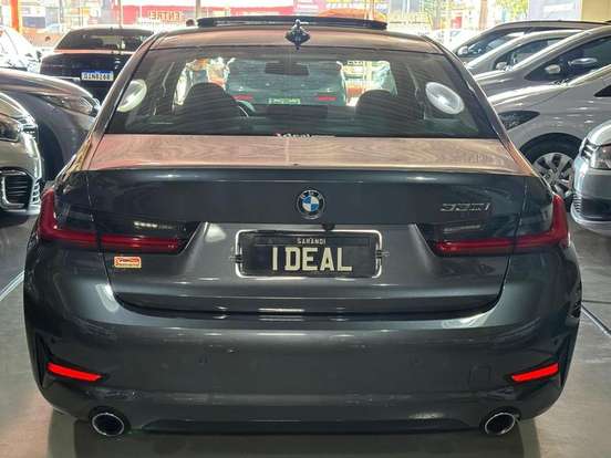 BMW-330i-2019