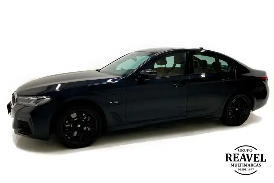 BMW-530e-2022