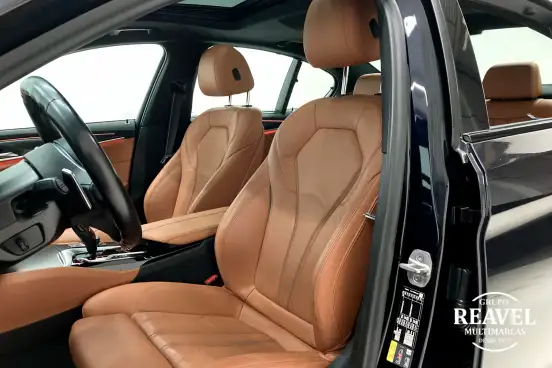 BMW-530e-2022