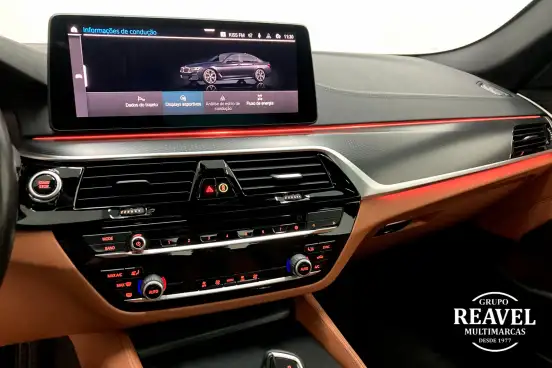 BMW-530e-2022