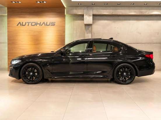 BMW-530e-2.0 16V TWINPOWER HÍBRIDO M SPORT AUTOMÁTICO BMW-530e-2023