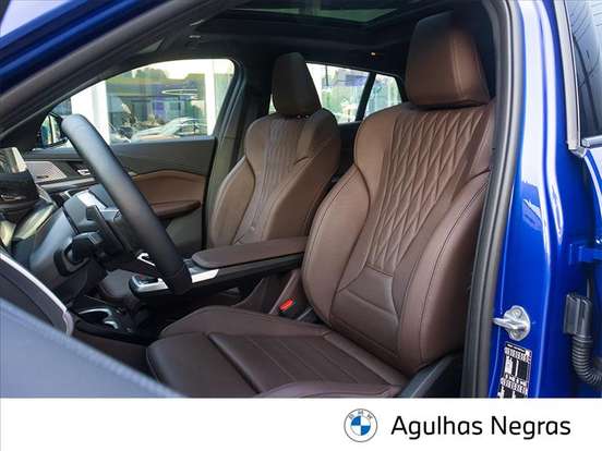 BMW-iX2-2025
