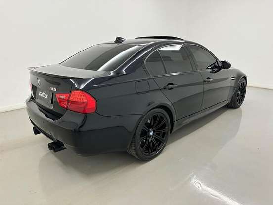 BMW-M3-4.0 SEDAN V8 32V GASOLINA 4P AUTOMATIZADO BMW-M3-2011
