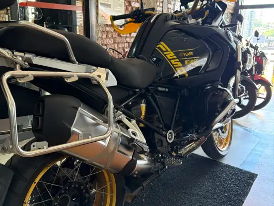 BMW-R 1250 GS PREMIUM 40 ANOS BMW-R 1250 GS PREMIUM 40 ANOS-2022
