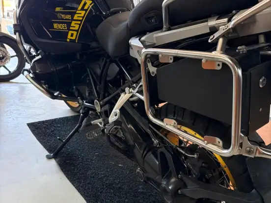 BMW-R 1250 GS PREMIUM 40 ANOS BMW-R 1250 GS PREMIUM 40 ANOS-2022