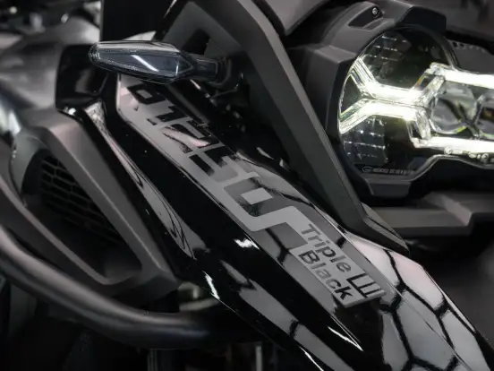 BMW-R 1250 GS TRIPLE BLACK BMW-R 1250 GS TRIPLE BLACK-2021