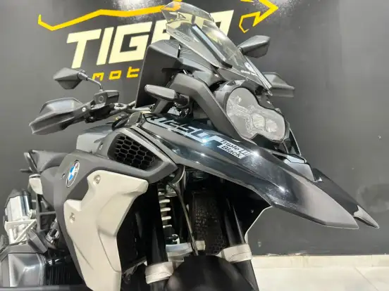 BMW-R 1250 GS TRIPLE BLACK BMW-R 1250 GS TRIPLE BLACK-2023