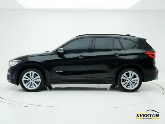 BMW-X1-2.0 16V TURBO ACTIVEFLEX SDRIVE20I 4P AUTOMÁTICO BMW-X1-2017