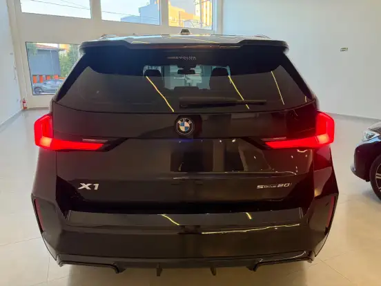 BMW-X1-2023