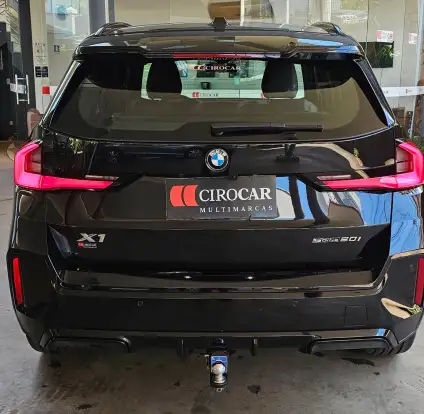 BMW-X1-2024