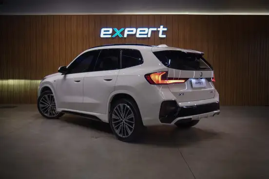 BMW-X1-2024