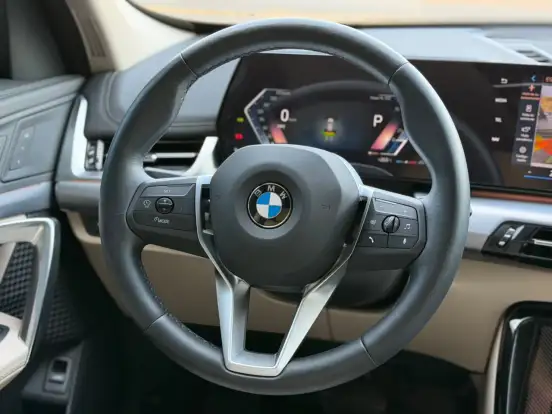BMW-X1-2025