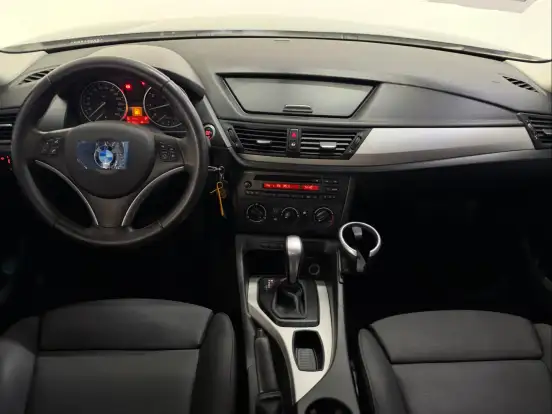 BMW-X1-2010