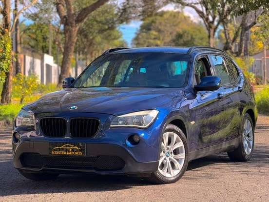 BMW-X1-2011