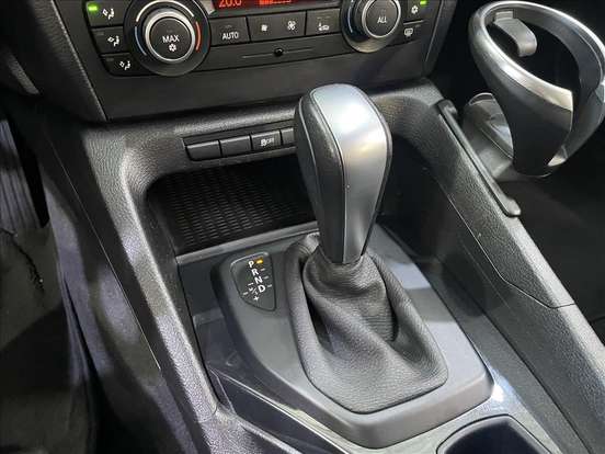 BMW-X1-2012
