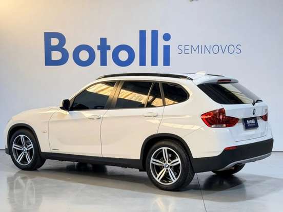 BMW-X1-2.0 16V GASOLINA SDRIVE18I TOP 4P AUTOMÁTICO BMW-X1-2011