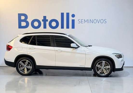 BMW-X1-2011
