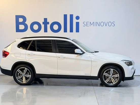 BMW-X1-2.0 16V GASOLINA SDRIVE18I TOP 4P AUTOMÁTICO BMW-X1-2011
