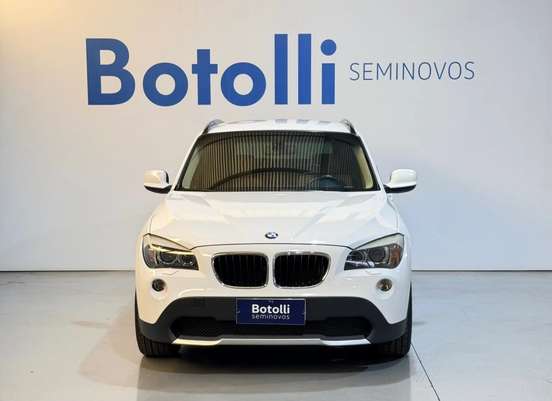 BMW-X1-2011