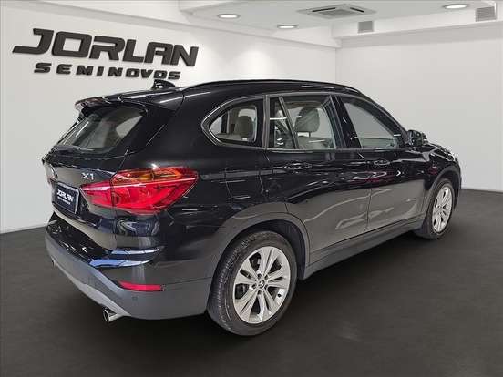 BMW-X1-2017