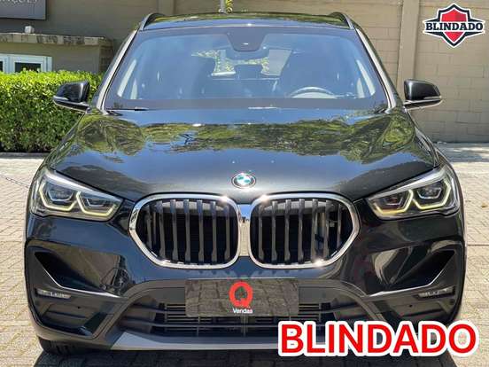 BMW-X1-2021