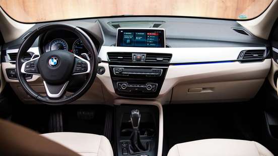 BMW-X1-2.0 16V TURBO ACTIVEFLEX SDRIVE20I 4P AUTOMÁTICO BMW-X1-2020